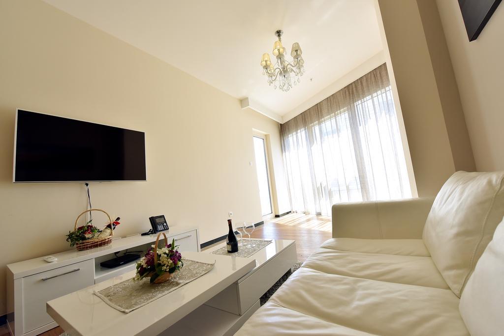 Luxury Apartments Mia Budva Buitenkant foto